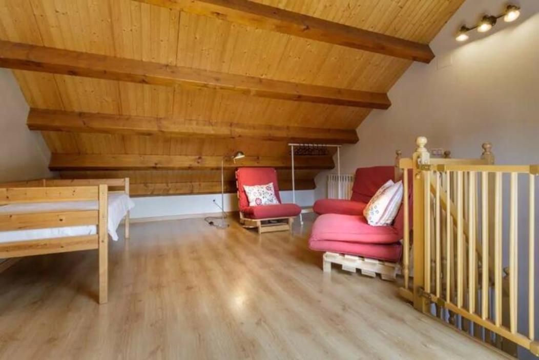 Apartment Unifamiliar El Pueyo De Jaca, *